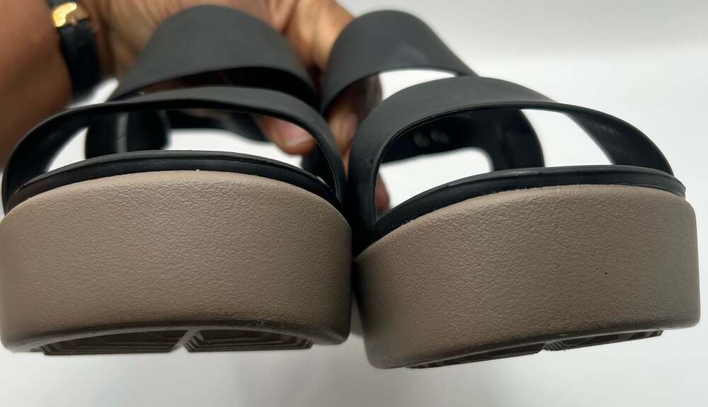 Crocs Brooklyn Low Wedge Platform Sandals Black Mushroom Women's Size 9 - Picture 5 of 6